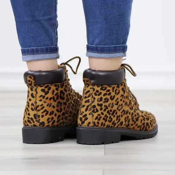 Women's Leopard Combat Lace-up Ankle Boots Low Heel Casual Short Booties - Picture 8 of 12